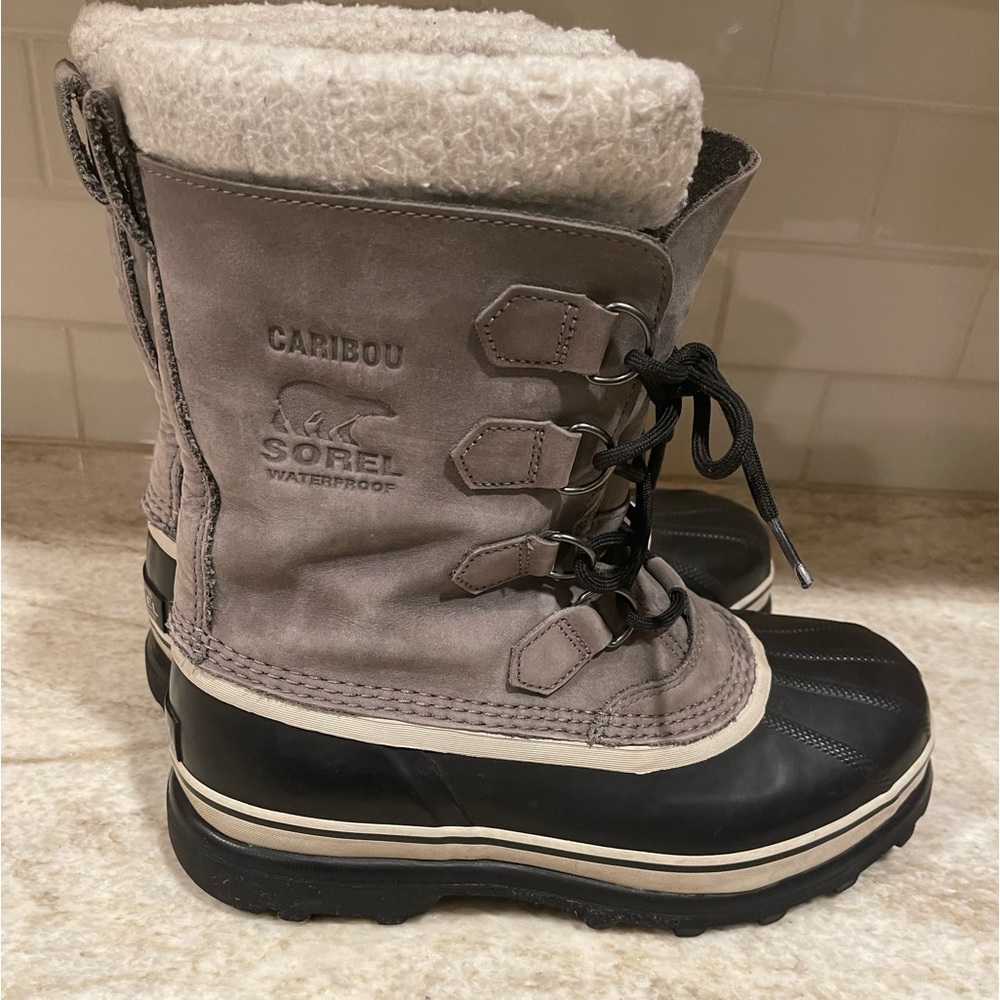 Sorel Caribou Boot 8.5 - Picture 3 of 8